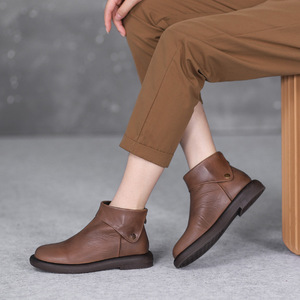 Primo strato di pelle nuovi stivali corti da <span class=keywords><strong>donna</strong></span> versatili Casual a botte corta Martin stivali con cerniera posteriore stivali corti invernali - Product Image 2
