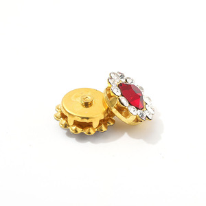 Nuevo Diseño Colorido de Doble Capa con Forma de Girasol, Disco de Diamantes Redondo para Zapatos, Ropa y Accesorios - Product Image 5