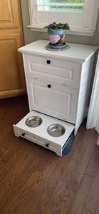 Suporte Elevado de Madeira para Tigelas de Cães com Armário de Armazenamento de Ração, Estação de Alimentação para Cães e Gatos - Product Image 3