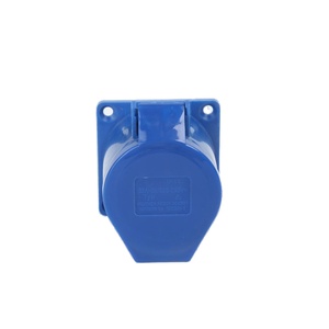 <span class=keywords><strong>Enchufe</strong></span> y Tomacorriente Industrial de Alta Gama 220-250V 32A IP44, Macho y Hembra, PP Cobre, Certificado CE, Seguro y Duradero - Product Image 3
