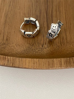 Vente en gros usine Nouveauté 2023 Boucles d'oreilles créoles en argent 925 personnalisées style rétro motif sourire Bijoux de mode pour femme