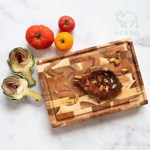Accessoires de cuisine en bois massif personnalisés <span class=keywords><strong>Planche</strong></span> à découper en bois durable à <span class=keywords><strong>grande</strong></span> rainure pour jus de fruits - Product Image 1