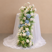 Centre de table de mariage moderne et romantique en fer cascade vert et blanc avec fleurs d'hortensia et de roses, vente en gros, conception personnalisée, direct usine