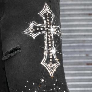 Shorts en jean décontractés pour homme, coupe droite, style vintage, délavé, déchiré, avec motif graphique personnalisé et strass - Product Image 3