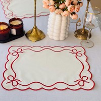 Set de table et serviette rectangulaires personnalisables en coton-lin vintage avec bordure brodée ondulée, résistants à la chaleur, pour mariage et maison