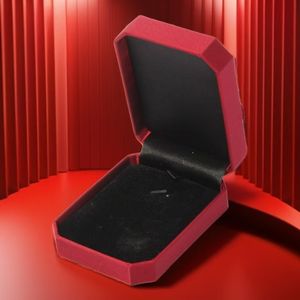 カスタマイズされたリサイクル磁気ギフトボックスフリップトップ段ボール紙磁気閉鎖ギフトボックスジュエリー用ブローチ - Product Image 2