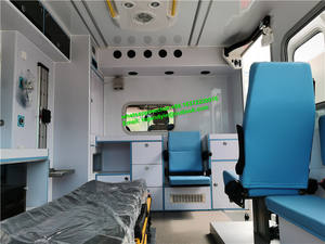 <span class=keywords><strong>Ambulancia</strong></span> <span class=keywords><strong>de</strong></span> Rescate <span class=keywords><strong>de</strong></span> Emergencia Estilo Americano con Cabina Cuadrada y Equipo Médico Completo - Product Image 5