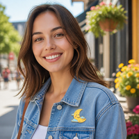 Broche personnalisée en émail dur avec motif de dessin animé, badge métallique à personnage mignon, broche à thème fantastique, objet de collection, cadeaux touristiques en gros