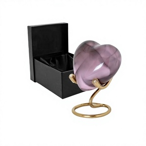 Urne en forme de cœur avec support et boîte Urne souvenir pour cendres humaines Honore votre bien-aimé avec mini urne pour hommes et femmes avec boîte gratuite - Product Image 1