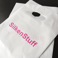 Sacs de courses en plastique découpés sur mesure avec poignée, en PEHD/PEBD, personnalisables avec logo imprimé, directement de l'usine à prix abordable