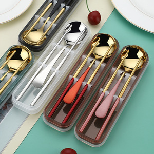 ชุดช้อนส้อมสแตนเลส 304 ชุดช้อนและตะเกียบแบบพกพาสำหรับตั้งแคมป์สีทึบพร้อมฝาพลาสติก - Product Image 2