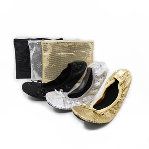Customized Trendy Evening Party <strong>Flats</strong> Black and <strong>Silver</strong> Sequin Foldable Shoes with Bag - Product Image 6