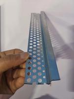 Profilé d'angle métallique GI en zinc galvanisé à trous diamantés pour système de plafond de décoration intérieure, 25x25mm, pour cloison sèche