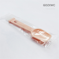 Nouvelle brosse de nettoyage pour cuillère doseuse en plastique PP, conviviale, pour café et huile, conception 2-en-1, graduations 2 grammes 3 ml, gadget de cuisine