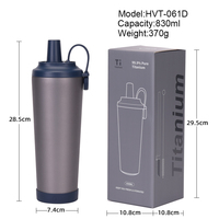 Tumbler Vakum Isolasi Dinding Ganda Titanium Murni Kapasitas Besar 830ml Baru dengan Pegangan Magnetik dan Sikat Pembersih, Tahan Panas/Dingin 12-24 Jam