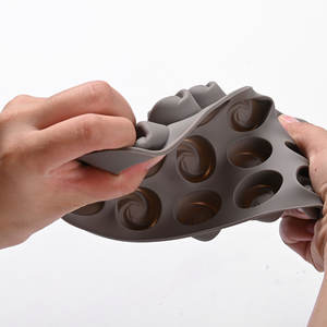 Molde de silicona personalizado de 15 cavidades redondas para chocolate, resina, manualidades y decoración del hogar - Product Image 3