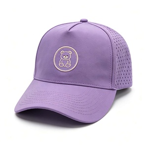 Gorra de Béisbol de 5 Paneles con Bordado de Oso, Secado Rápido, Perforaciones Láser, Transpirable, Protección Solar - Product Image 3