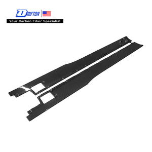สเกิร์ตข้างคาร์บอนไฟเบอร์แบบแห้ง รุ่น LP700 DM สำหรับรถยนต์ Lamborghini Aventador LP700 ปี 2011-2015 - Product Image 1