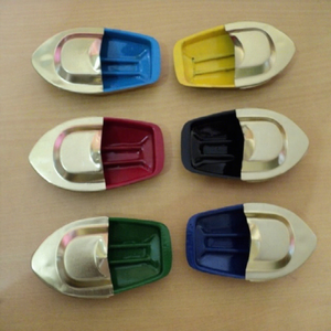 Pop Pop LAXMANS Bateaux à vapeur en métal, assortiment de 8 couleurs, 14 cm, modèle de jouet pour enfants alimenté par bougie, provenant d'Inde - Product Image 1