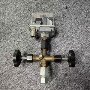 สวิตช์ / ดรักซ์ชัลเตอร์ FF4-32GL - Product Image 1