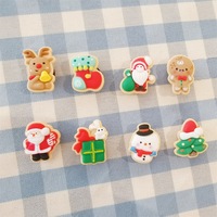 Breloques de chaussures populaires et tendance, style dessin animé de Noël, patchs en résine, biscuits de Noël en résine à dos plat pour cadeaux