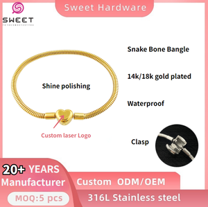 <span class=keywords><strong>Bracciale</strong></span> alla Moda 2025 in Acciaio Inox 316L Placcato Oro 18K a Forma di Cuore con Catena a Maglia Serpente - Product Image 6