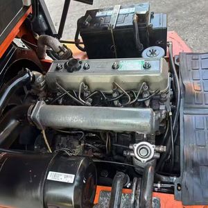 Montacargas Diésel K35 de 3.5 Toneladas, Usado, con Motor Diésel, Mástil de Tres Etapas y Llantas Sólidas para las Industrias de la Construcción y Comercio Minorista - Product Image 4