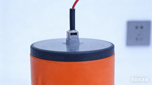 מטף כיבוי אש לתא מנוע רכב WK - סוג א, תרסיס, זמן פריקה 8-12 שניות, לשימוש בתאי מנוע של כלי רכב ובשימוש ביתי - Product Image 4