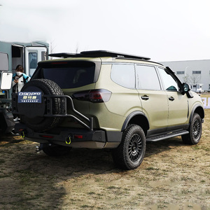 En Stock Saic MAXUS D90 PRO Pickup de Lujo Grande de 7 Asientos 2.0T Turbo 218Ps Piel Oscura Techo Solar Panorámico Nuevo Precio de Fábrica de China - Product Image 6