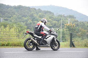 Nouvelle <span class=keywords><strong>moto</strong></span> Sinski <span class=keywords><strong>2022</strong></span>, personnalisable, 150cc, 250cc, 300cc, <span class=keywords><strong>moto</strong></span> électrique, <span class=keywords><strong>moto</strong></span> électrique pour adultes, 3000w, 4000w - Product Image 5