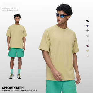 เสื้อยืดแขนราแกลนผู้ชายสไตล์อเมริกัน ผ้าใยรีไซเคิลรักษ์โลก ใส่สบาย น้ำหนักเบา สีพื้น สำหรับฤดูร้อน - Product Image 2