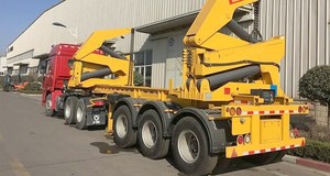 Semirremolque esqueleto de chasis contenedor de acero de 3 ejes 20 pies 40 pies <span class=keywords><strong>remolque</strong></span> contenedor de carga automática con grúa móvil - Product Image 2