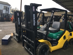รถยกดีเซล Komatsu FD30T-17 มือสอง ยกได้ 3 ตัน ความสูงยก 4500 มม. เสากระโดงสองท่อน ผลิตในญี่ปุ่น ลดราคาพิเศษ - Product Image 3