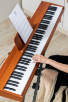 Klavier mit 88 Tasten und Hammermechanik für Leichtgewichtige Elektrische Keyboards mit 128 Rhythmen und 128 Klängen für Kinder