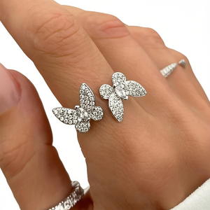 Anillo de Mariposa T0532 Chapado en Oro Blanco, Anillo de Cóctel para Mujer con Micro Pavé de Cristales de Circonita Blanca, Joyería para Fiesta - Product Image 1