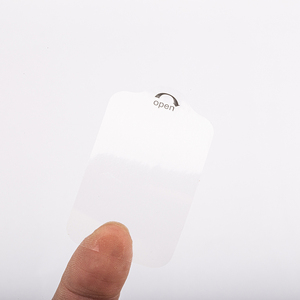 Impression de logo personnalisé lingettes humides étiquette privée auto-adhésif étanche rouleau d'étiquette de soin personnel étiquette autocollante adhésive transparente - Product Image 1