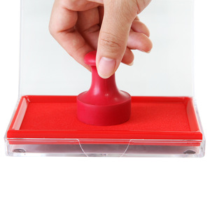 Deli Inkpad 9864 Large Red Quick Drying Stamp Pad For Office Use Square Shape PP Sponge 135x88x25mm - Product Image 1
