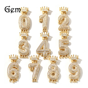 จี้เพชรทรงหยดน้ำ Crown Digital พร้อมตัวอักษรภาษาอังกฤษแบบกำหนดเอง สร้อยคอฮิปฮอป - Product Image 1