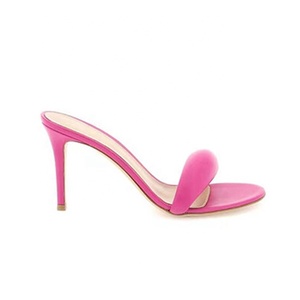 Sandales à talons aiguilles personnalisées avec logo, mules à talon fin, à bout ouvert, noires, pour femmes, grandes tailles 45 - Product Image 4