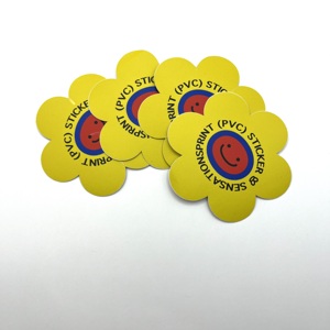 Pegatinas de transferencia de vinilo de PVC resistentes a los rayos UV personalizadas, etiquetas autoadhesivas impermeables para casco, uso en exteriores, embalaje de nuevos productos - Product Image 1