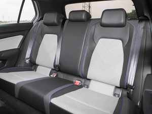 Nuevo Modelo 2026 Volkswagen <span class=keywords><strong>Golf</strong></span> 300TSI <span class=keywords><strong>R</strong></span>-Line Equipamiento Completo 5 Puertas 5 Asientos Hatchback Auto Compacto <span class=keywords><strong>Golf</strong></span> de Gasolina - Product Image 6
