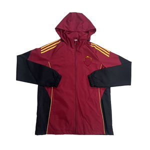 บริการผลิตตามสั่ง (OEM) เสื้อแจ็คเก็ตกันลมสไตล์ลีกอิตาลีสำหรับผู้ชาย ชุดฟุตบอลยุโรป โรม่า ลายทาง กันลม กันน้ำ ระบายอากาศได้ 100% - Product Image 4