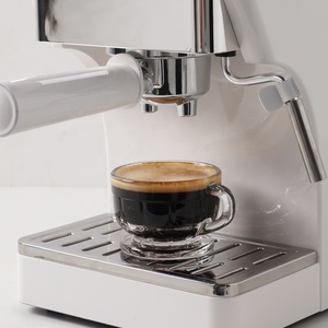 Cafetera Espresso Italiana Semiautomática con Espumador de Leche - Product Image 3