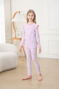 Vente en gros de vêtements de nuit à manches longues Ensemble 2 pièces en coton imprimé Vêtements pour bébés garçons et filles Pyjamas pour enfants - Product Image 3