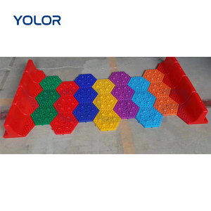 Equipo de patinaje y tobogán arcoíris Instalaciones de entretenimiento al aire libre con Red colorida Red Park Expansion Oferta de los fabricantes - Product Image 2