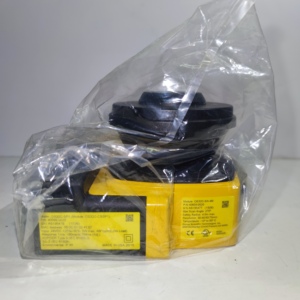 Escáner Láser de Seguridad Japan OS32C-SP1-4M, Radio de Seguridad 4m, Zona 15m, PLd y 3, 24 VDC, Salida de Cable Lateral - Product Image 2