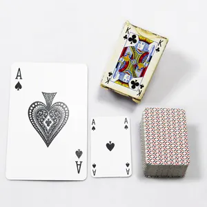 Baraja de cartas de póquer mini vintage Premium personalizada, baraja de cartas de viaje portátil ligera al por mayor