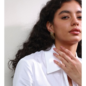 أقراط جينيو 2358 من تشكيلة الخريف العصرية، مجوهرات عتيقة من الفولاذ المقاوم للصدأ بتصميم هندسي مغلف بالراتنج والأكريليك - Product Image 5