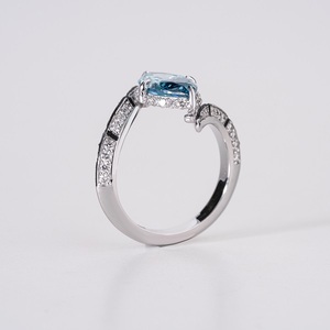 แหวนเพชรทองคำแท้ 14K เพชรเพาะเลี้ยงสำหรับผู้หญิง เครื่องประดับเพชรหรูหราสไตล์คลาสสิกพร้อมเพชรระยิบระยับ - Product Image 4