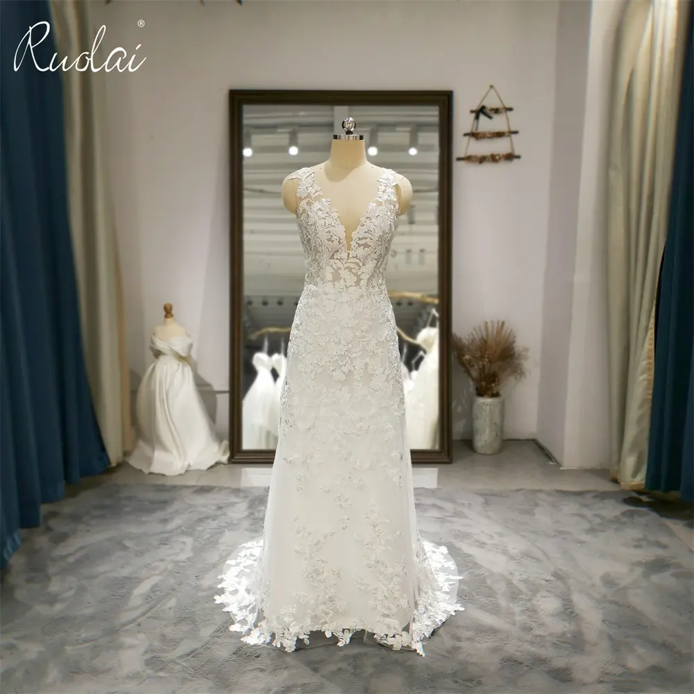 Ruolai QW01065 robes de mariée appliquées à col en v profond, robes de mariage en ivoire A-line balayage Train pour femmes